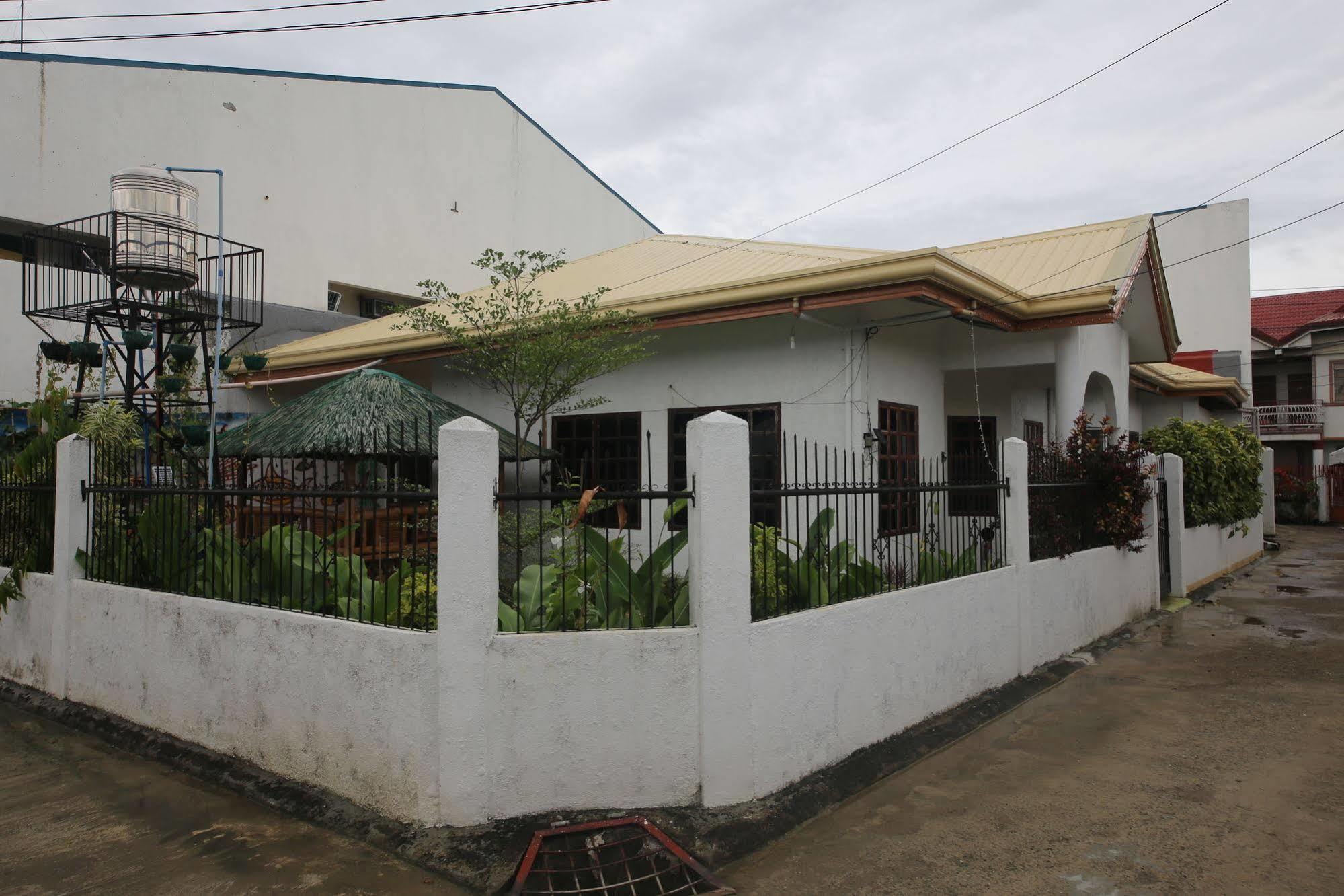 Dee Guest House Đảo Mactan Ngoại thất bức ảnh